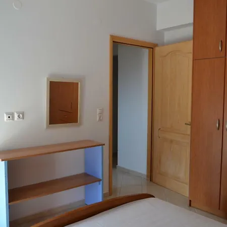 Spacious 1 Bedroom 2 Km To Pessada * Dhorizata