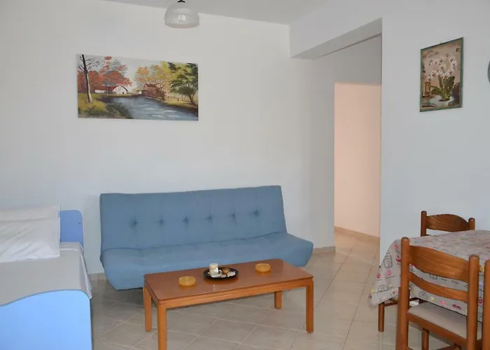 Apartament Spacious 1 Bedroom 2 Km To Pessada *